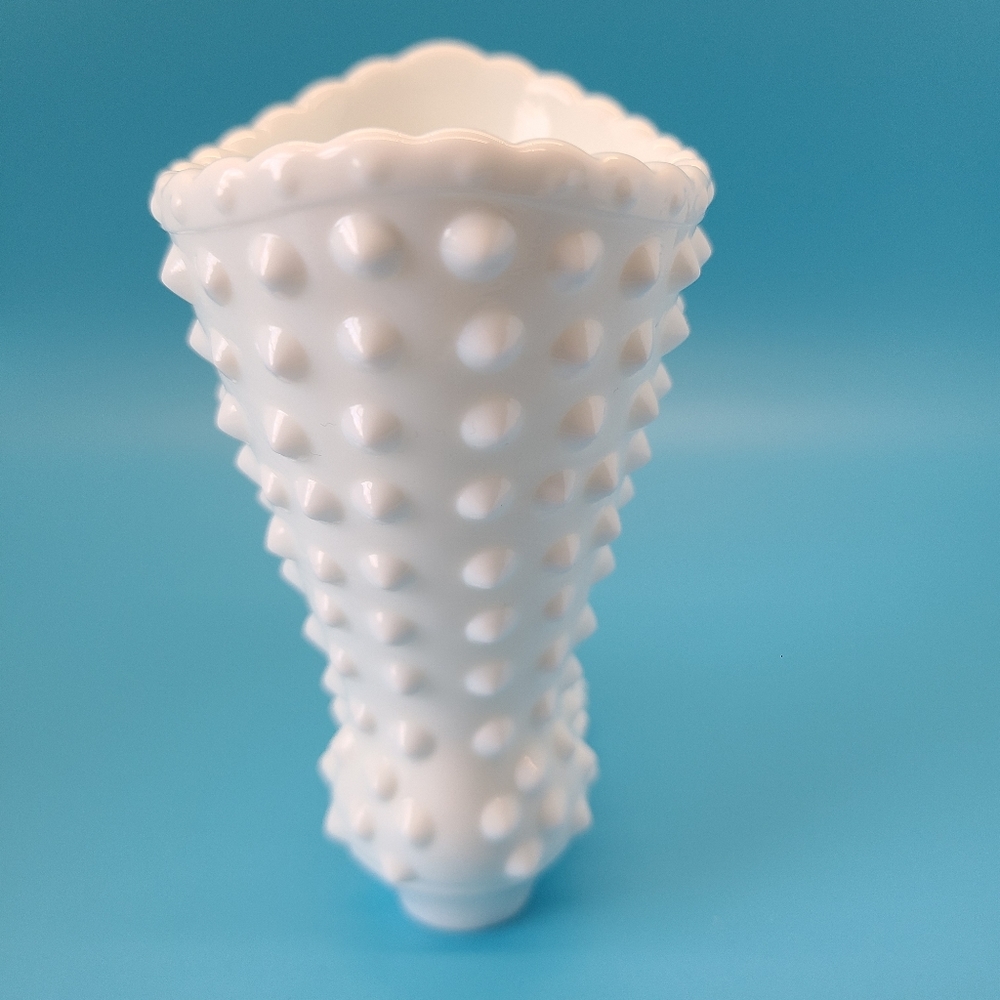 Fenton Milk Glass Hobnail Boot - Picture 4 of 8